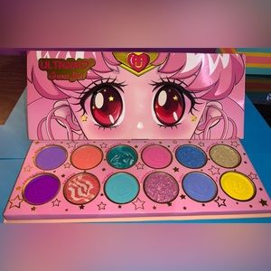 Palette with 12 colors , paleta ultramo de 12 colores
